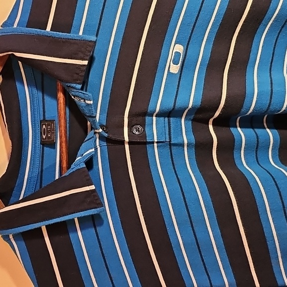 Oakley Other - OAKLEY- Men's Blue Striped Polo SIZE XL